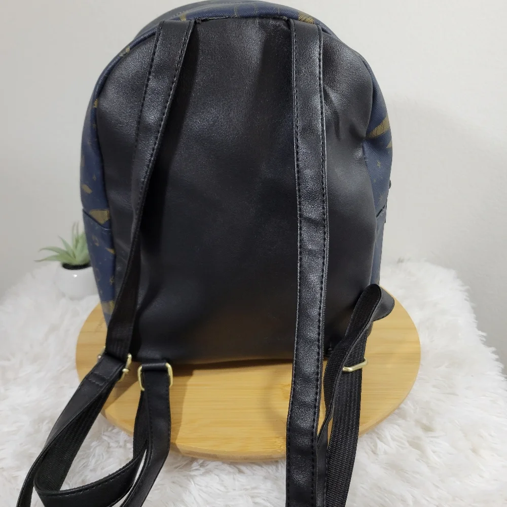 HARRY POTTER Hot Topic Bioworld Quidditch equipment navy gold backpack - flawed
